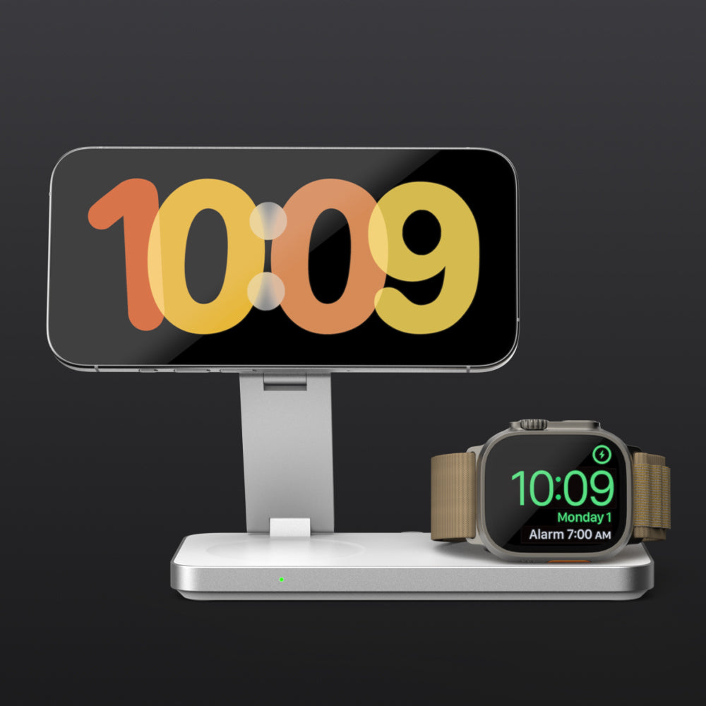 Compatible with iPhone StandBy mode, the charger lets you display useful information, such as the time or notifications, in landscape orientation while charging. This makes it perfect for desks, nightstands, or travel use.