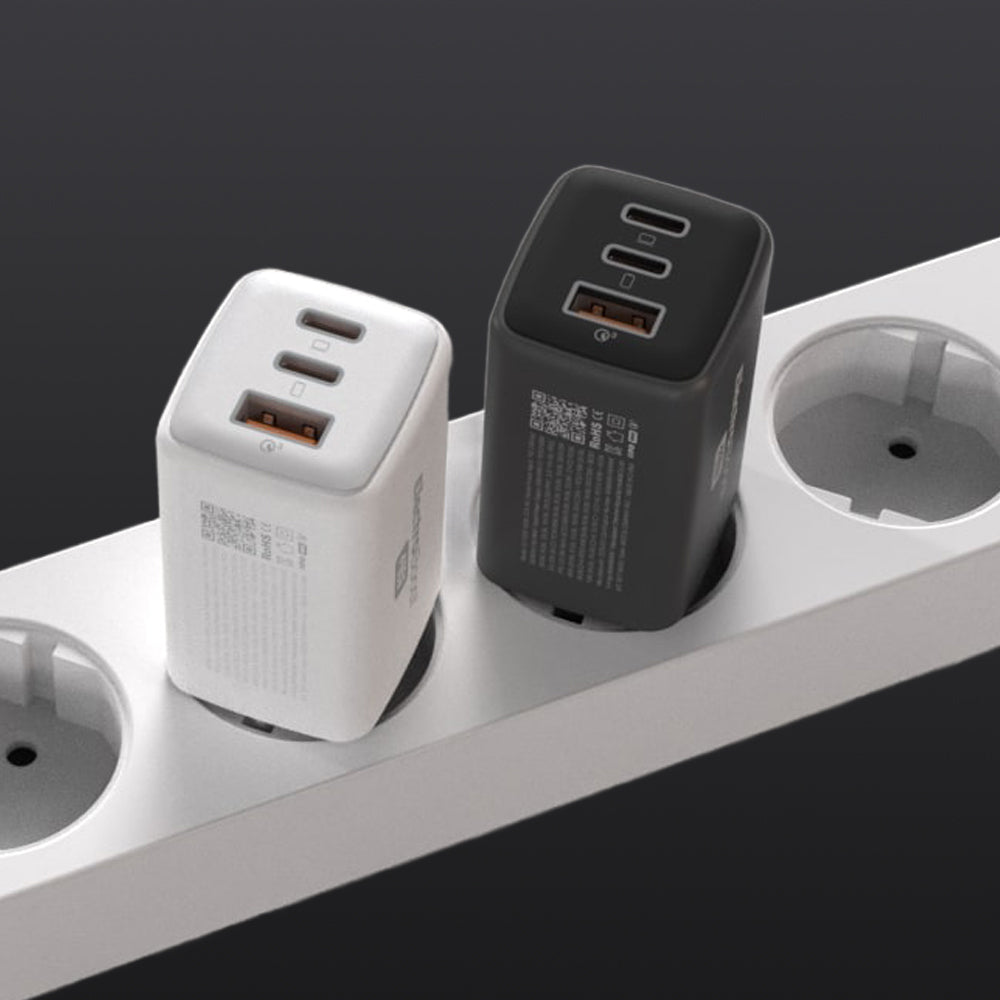 Compact charger with high-efficiency fast charging. 